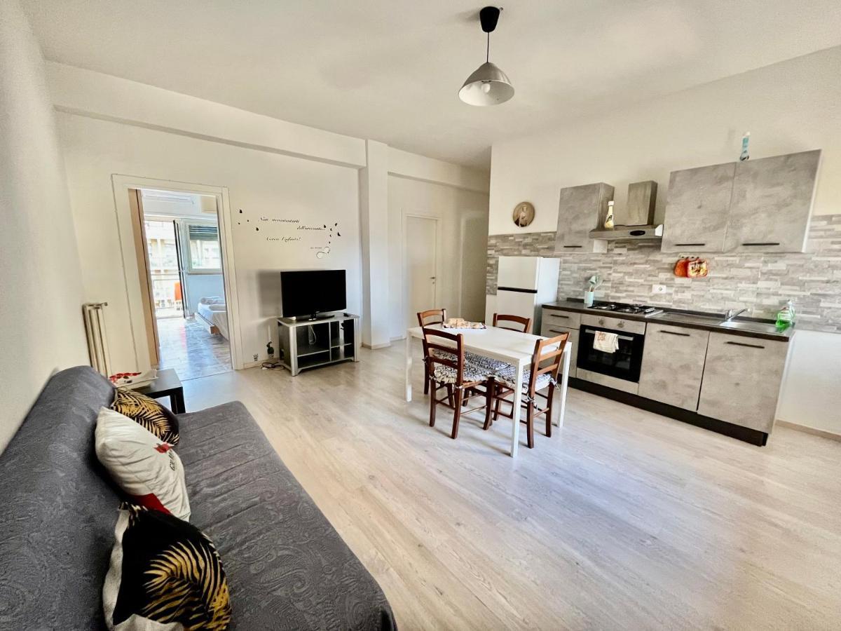 Sea View Holiday Apartment Κατάνια Εξωτερικό φωτογραφία
